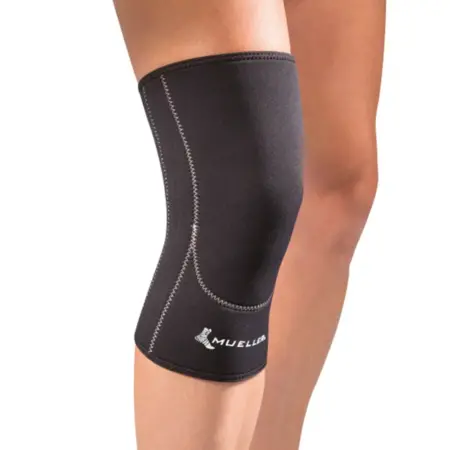 Mueller Closed Patella Knee Sleeve Active Support
